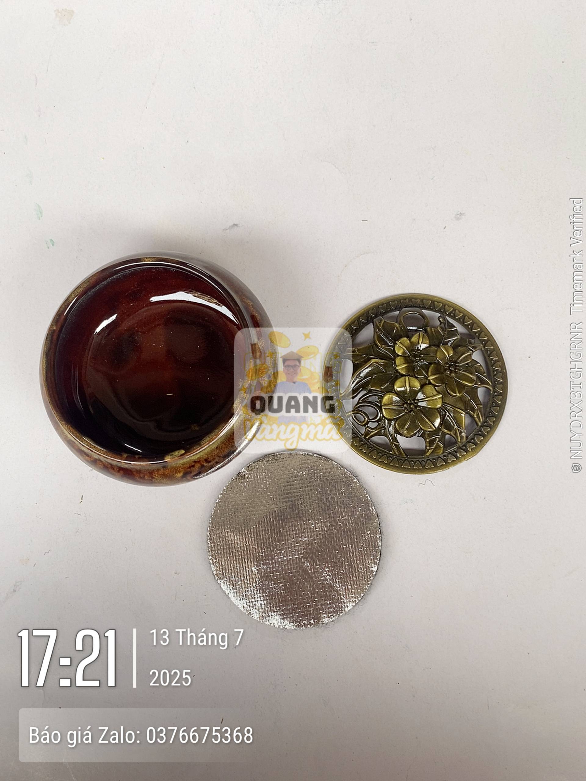 Giá đỡ ngòi trầm hương